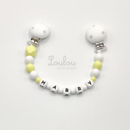 www.louloulaboutique.com attache doudou personnalisée avec un prénom perle silicone jaune blanc